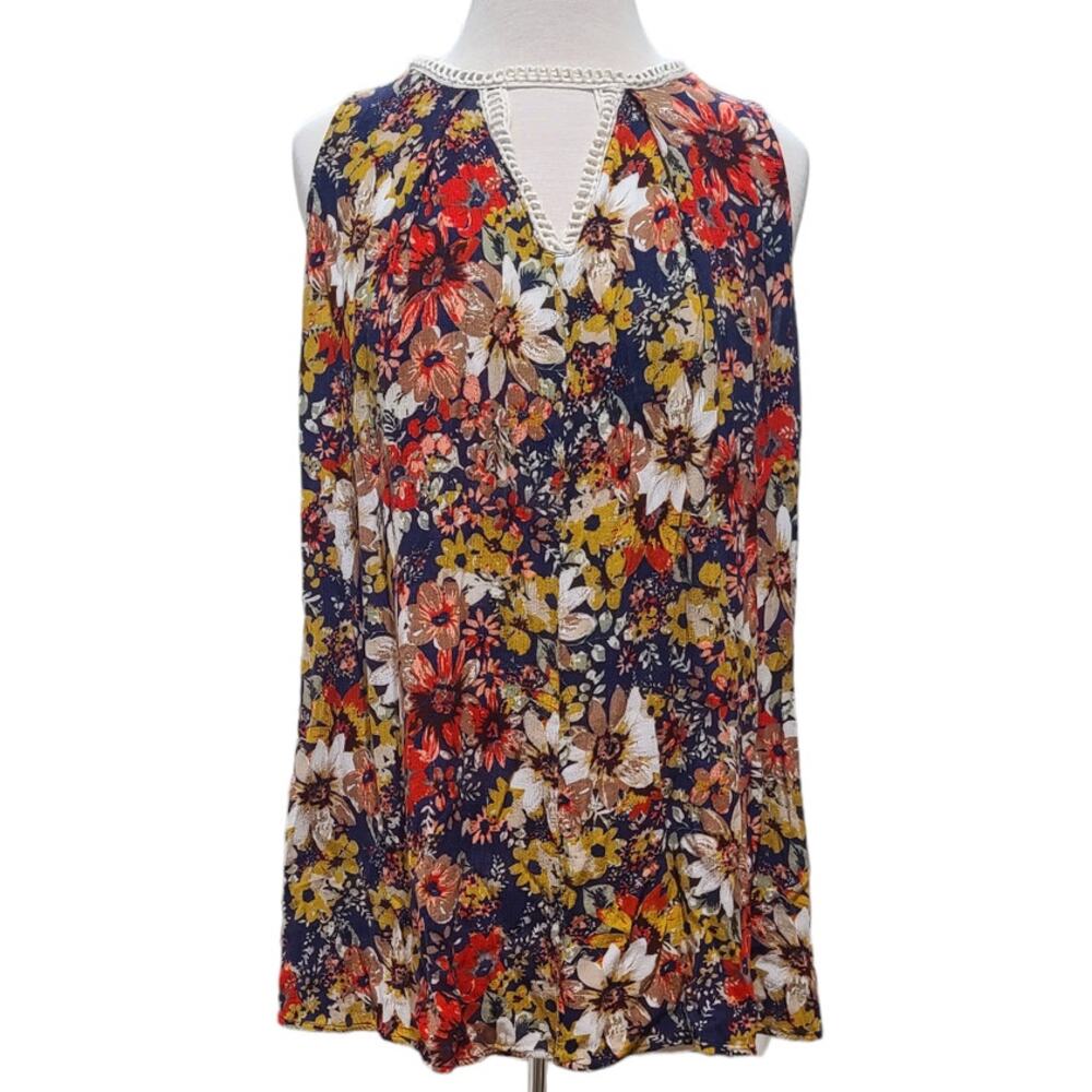 Umgee sleeveless floral tunic blouse women's small crochet neckline